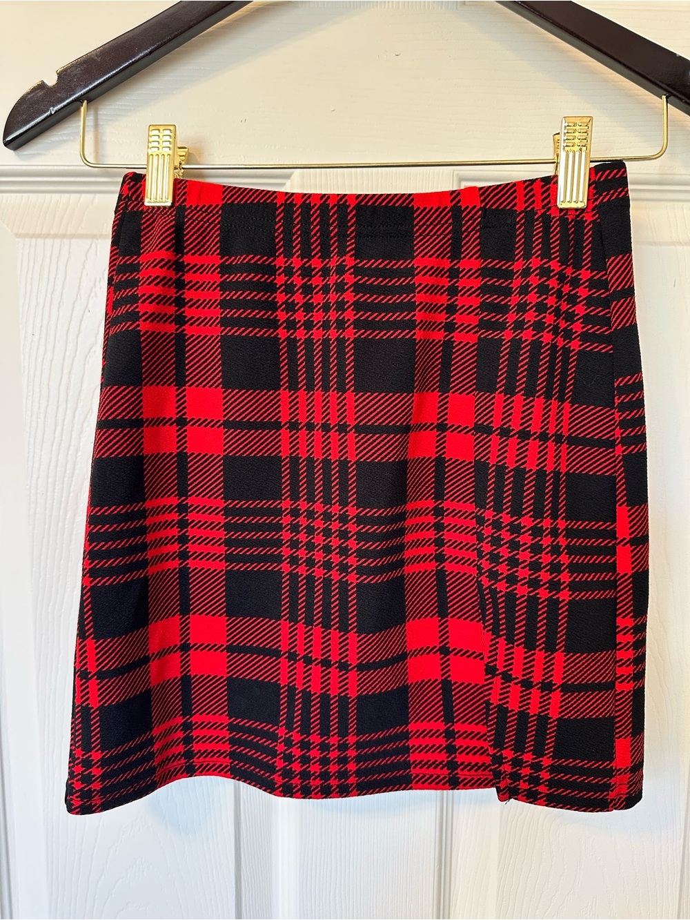 SHEIN Red & Black Plaid Mini Skirt w/ Slit